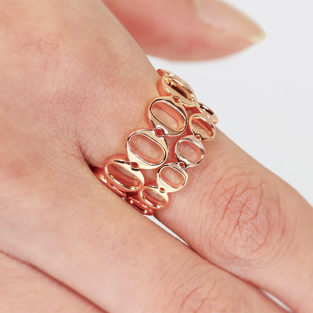 18ct rose gold thick ‘O’ ring from the Iconica Collection- Small - Image 2