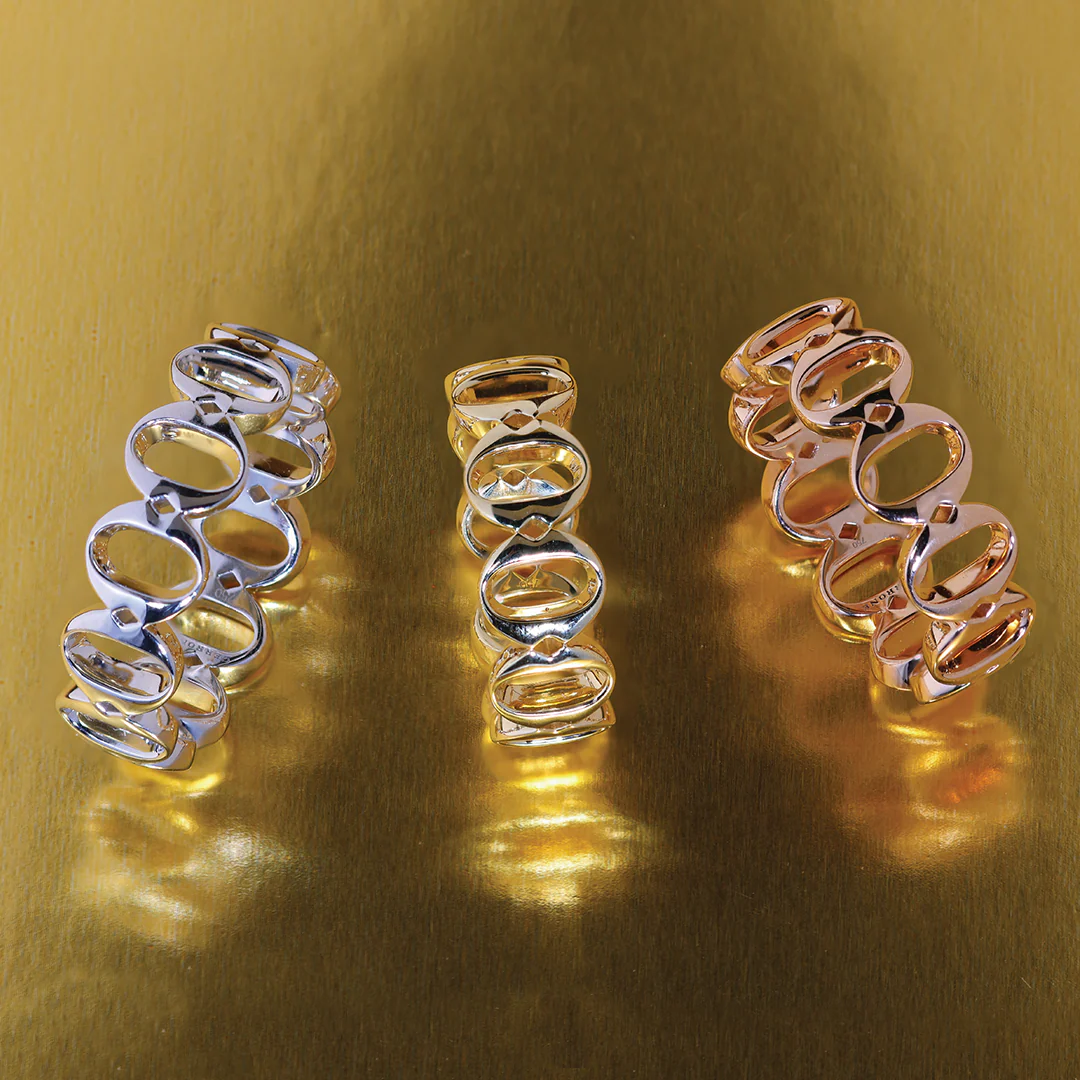 18ct rose gold thick ‘O’ ring from the Iconica Collection- Small - Image 4