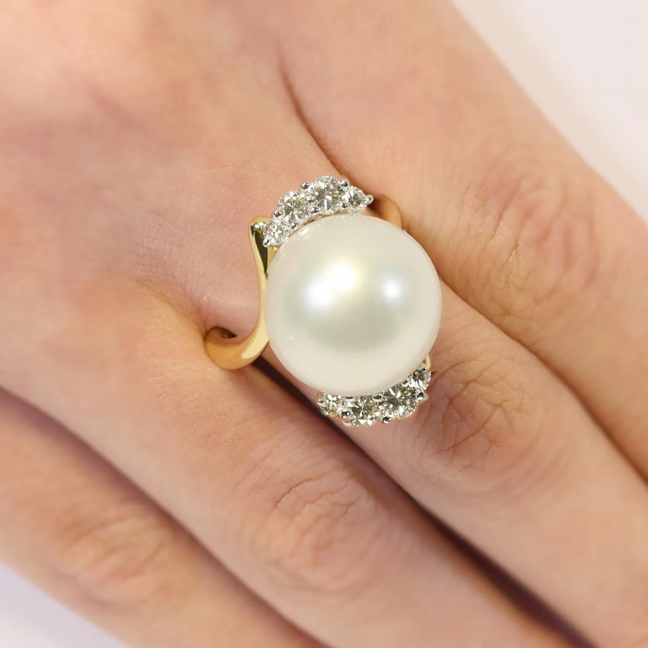 18ct white and yellow gold south sea pearl and diamond ring - Image 3