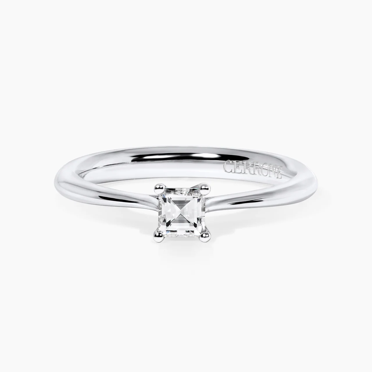 18ct white gold 0.27ct G SI1 carre cut diamond solitaire engagement ring