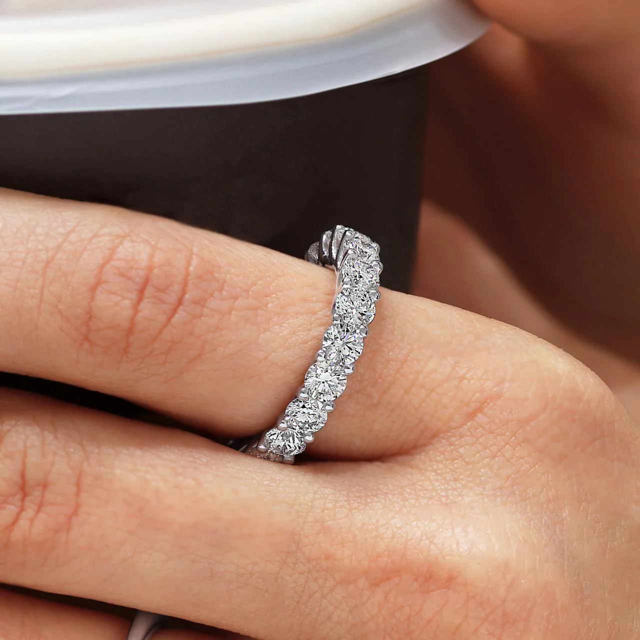 18ct white gold 19=4.45ct RBC diamond ring - Image 2