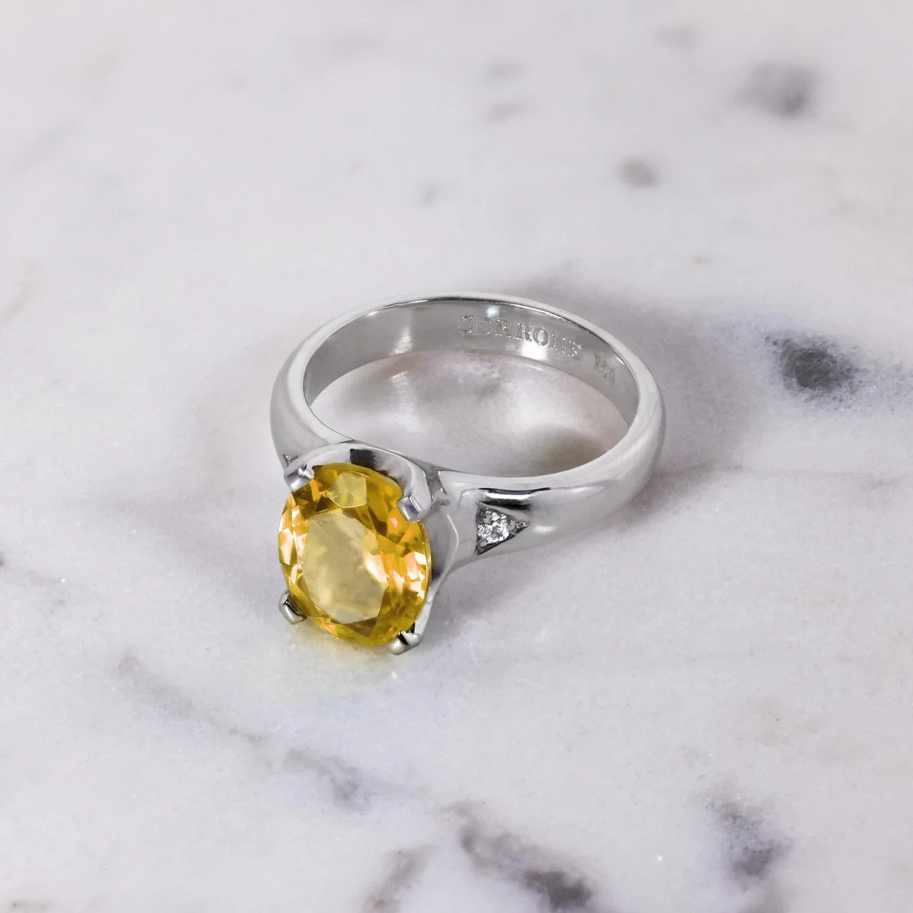 18ct white gold 2.22ct oval citrine and diamond ring