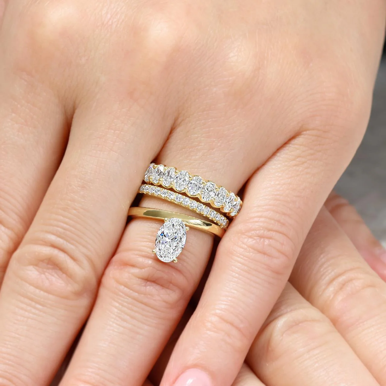 18ct yellow gold 1.20ct oval brilliant cut diamond engagement ring - Image 3