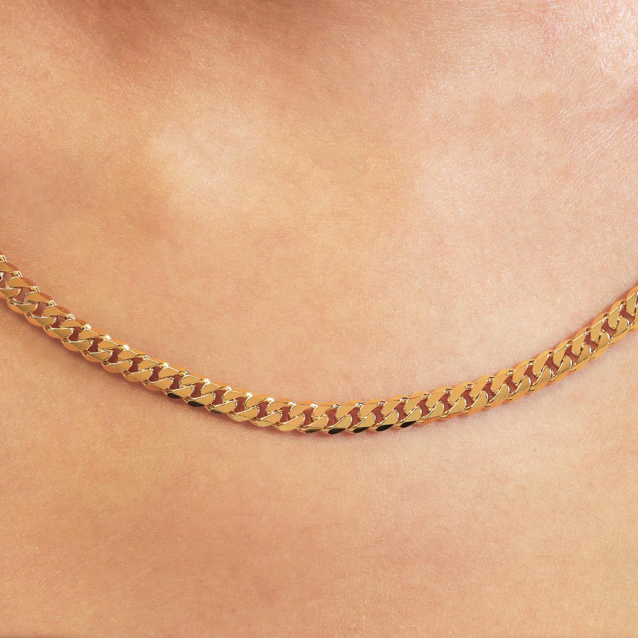 18ct yellow gold 60cm solid flat curb link chain - Image 3