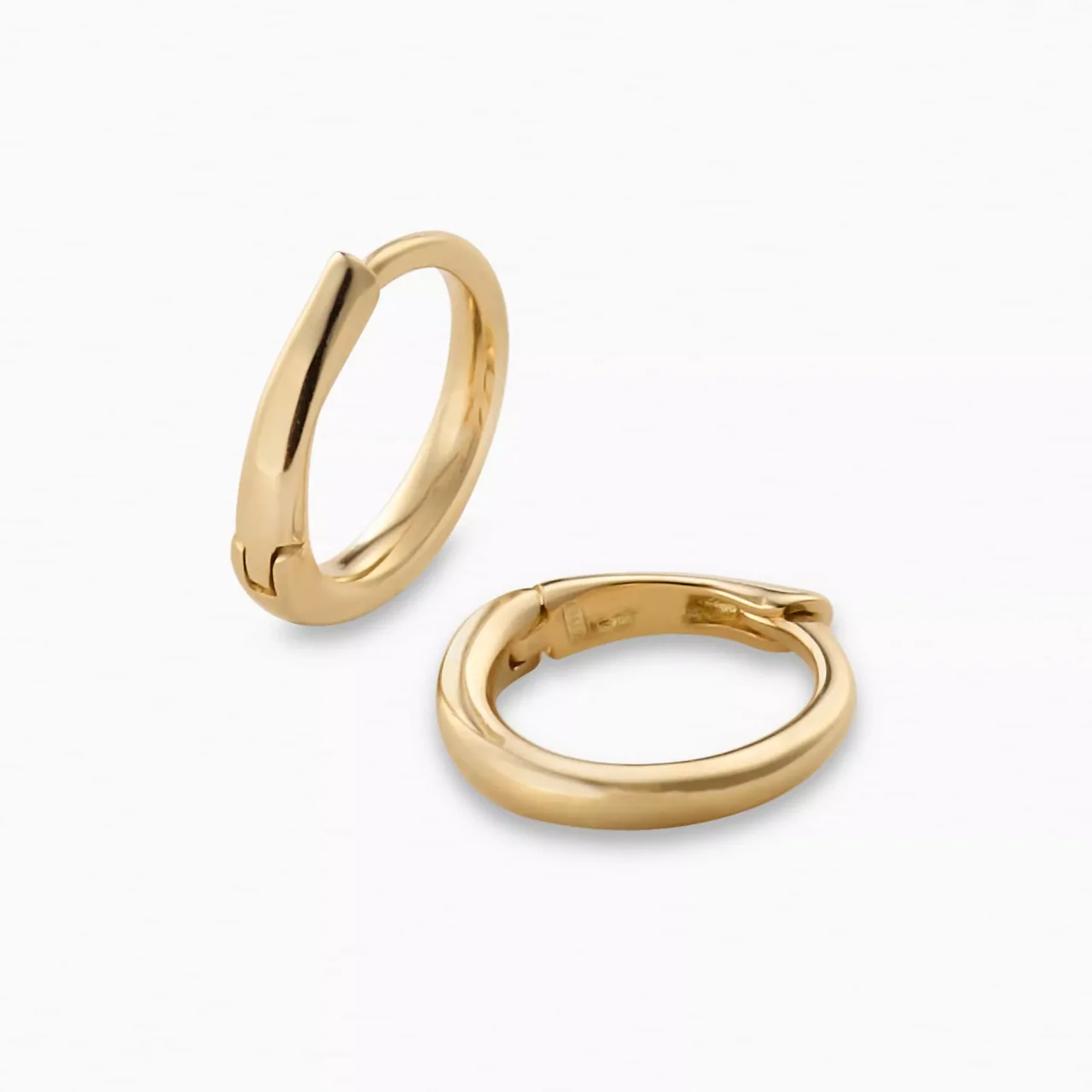 18ct yellow gold hoop earrings
