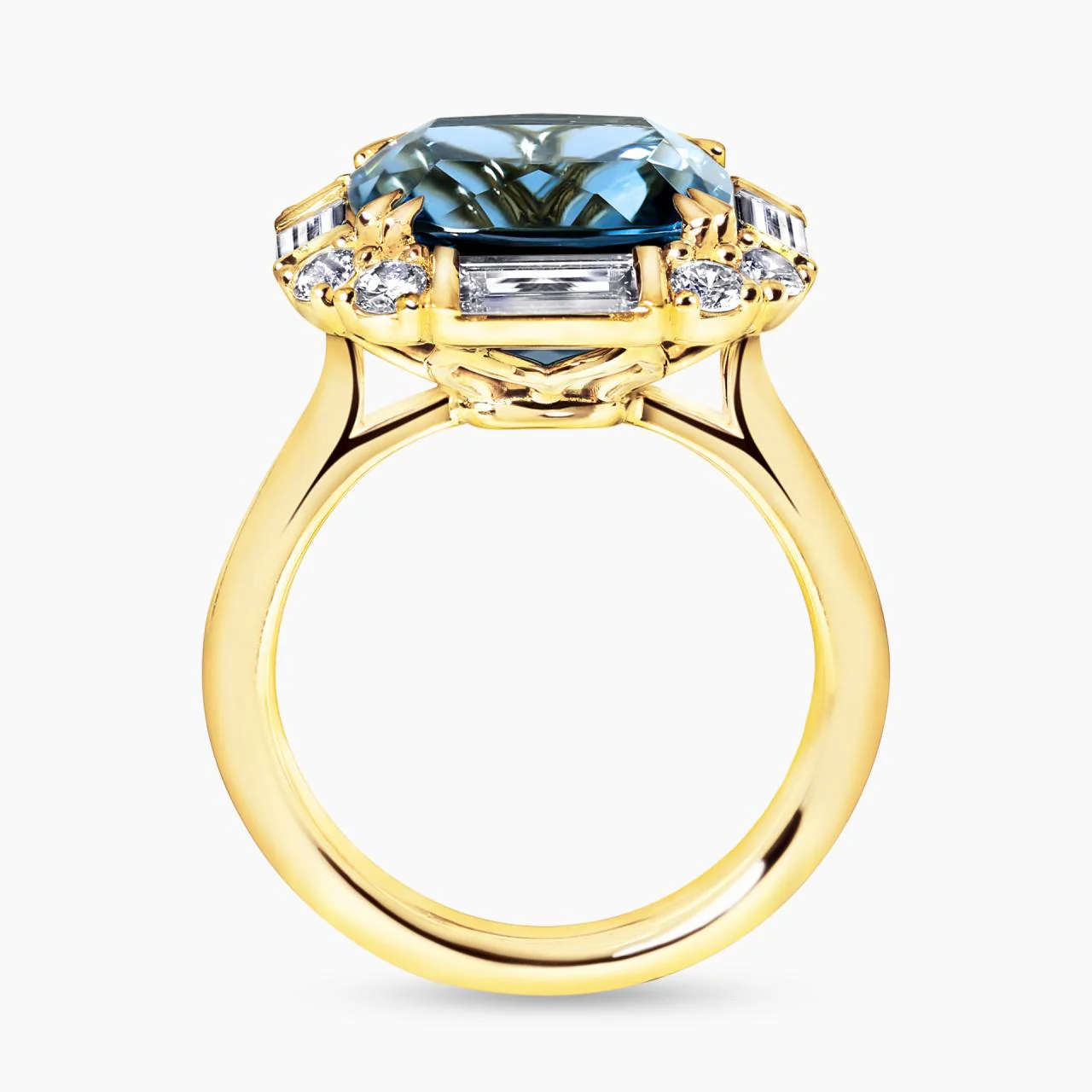 18ct yellow gold London blue topaz round & baguette cut diamonds ring from the Hampton Collection - Image 3