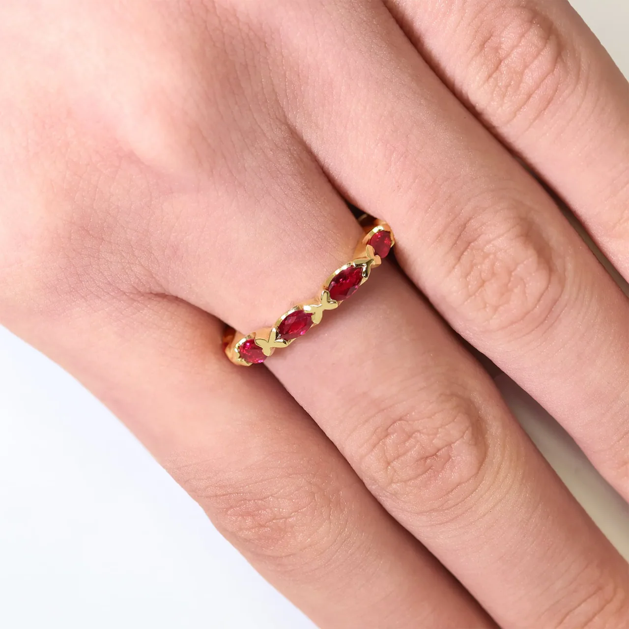 18ct yellow gold marquise cut ruby full circle ring - Image 3