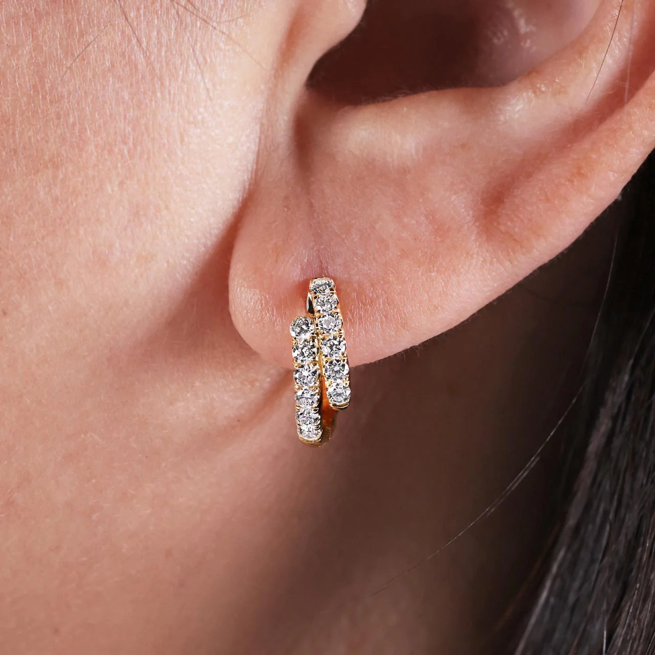 18ct yellow gold diamond claw set small hoop earrings - Image 2