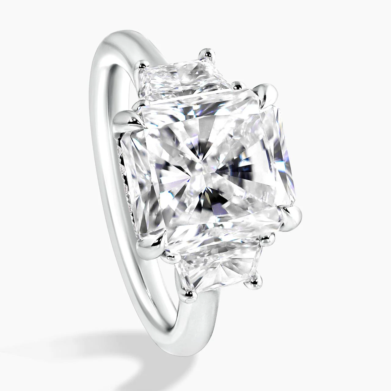 AURA - Platinum 5.03ct radiant diamond ring with 2=0.73ct trapezoid brilliant cut diamonds on the side GIA Cert - Image 3