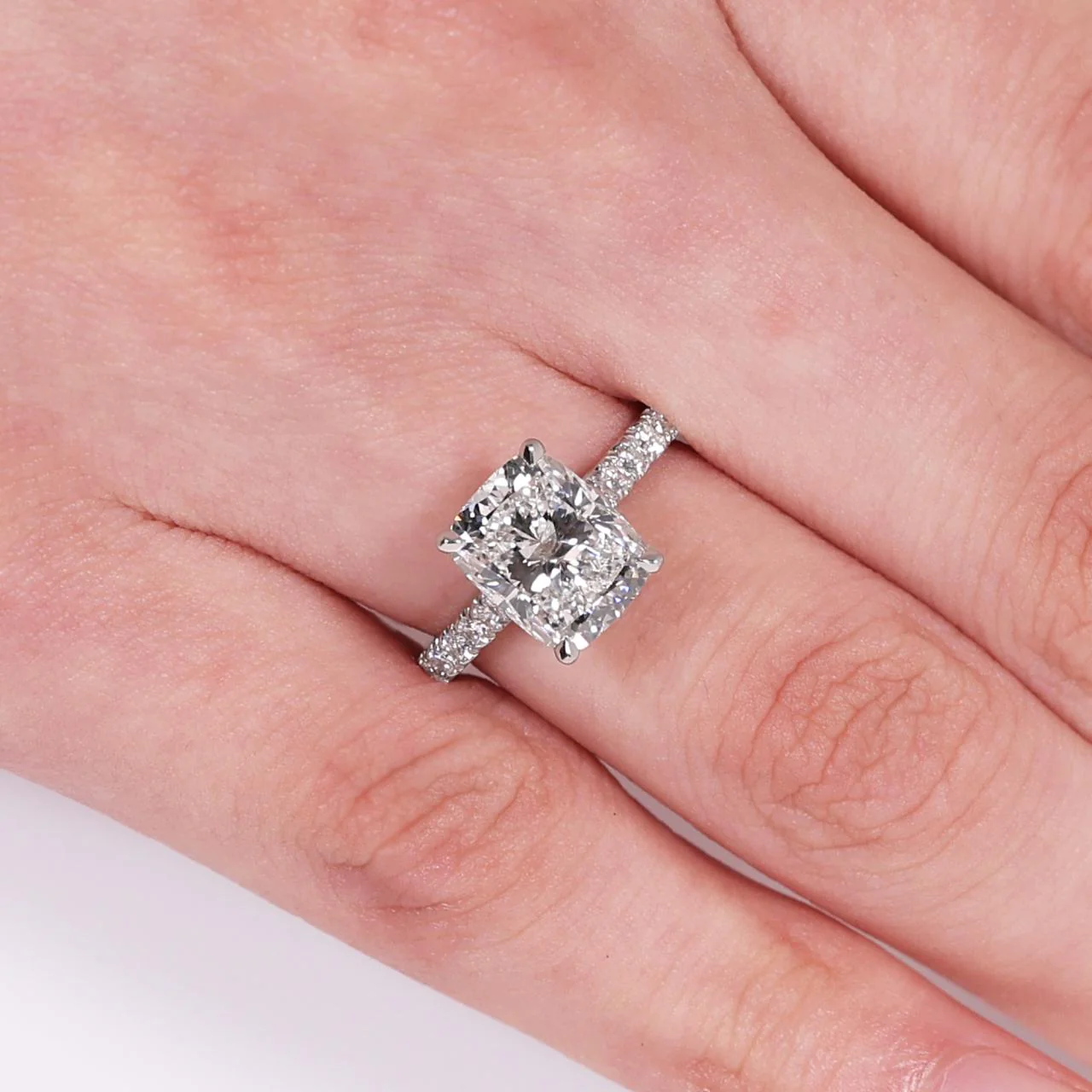 Platinum 2.61ct F VS1 LAB Grown cushion cut diamond engagement ring with Lab diamonds band IGI Cert - Image 2