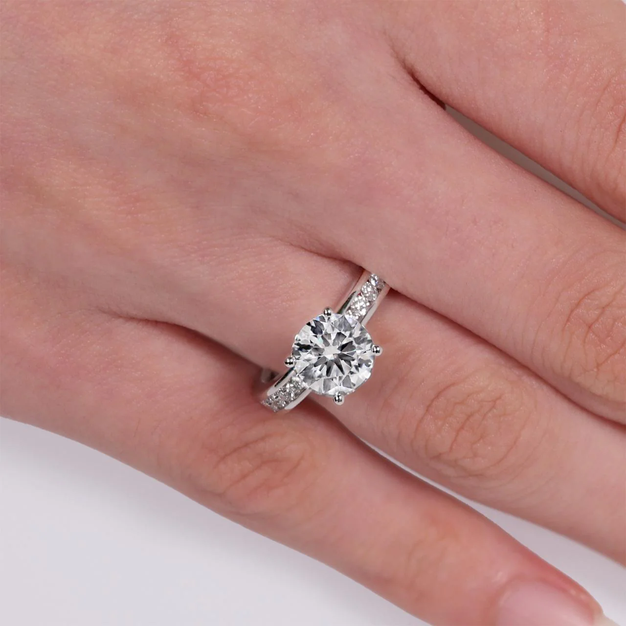 18ct white gold round brilliant cut LAB Grown diamond engagement ring - Image 4