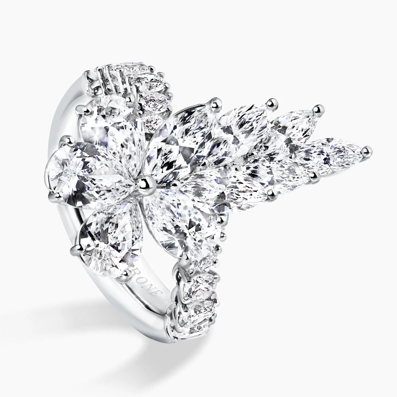 GINEVRA - Platinum 20=4.57ct pear marquise and round brilliant cut diamond cluster ring - Image 4